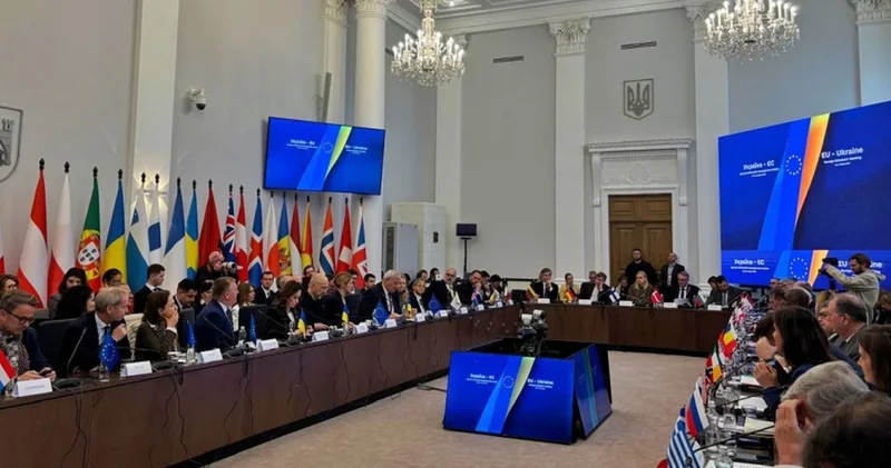 Avrupalı liderler Ukrayna da ateşkes talebiyle Kiev de