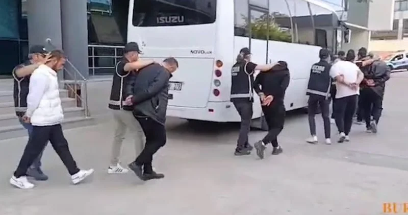Emekilileri dolandıran tefecilerin dudak uçuklatan serveti
