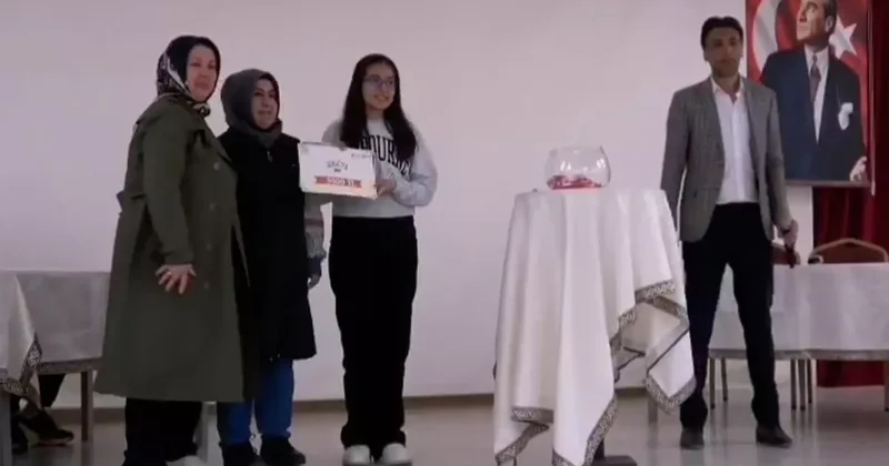 Ailelerle Elele, Kitaplarla Gönülden Gönüle Yeşilhisar da Anlamlı Yarışma Düzenlendi