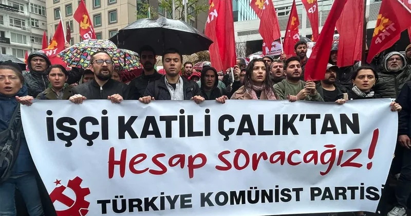 Vatandaşlar Çalık Holding önüne toplandı Sözcü Gazetesi