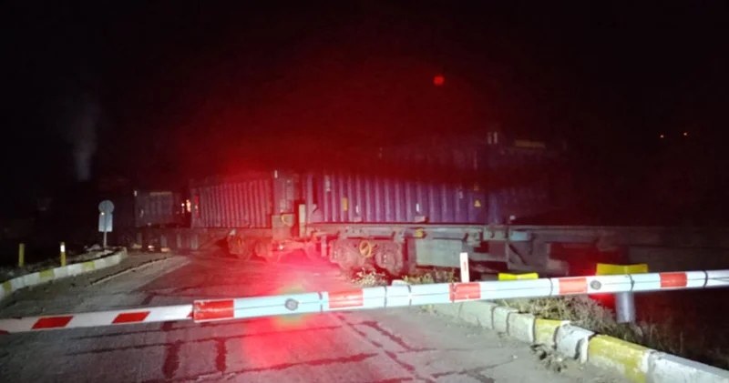 Yük treni arıza yaptı Son dakika haberleri