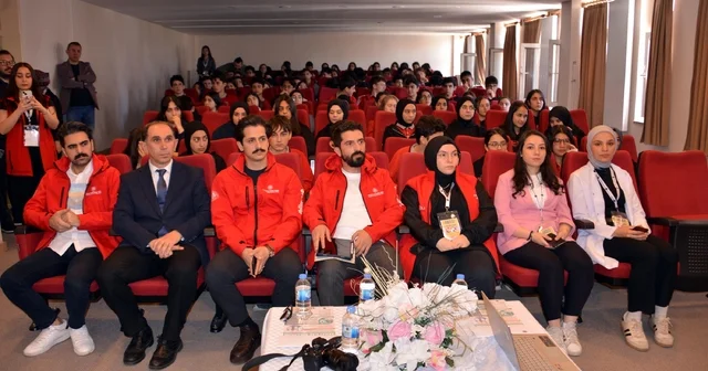 İlaçlar buzdolabı kapağında istifleniyor, bu çok yanlış bir hareket Erzurum Haberleri