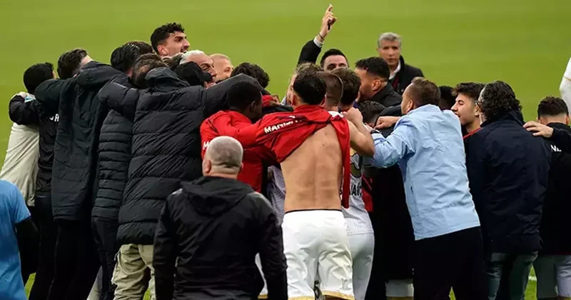 Manisa FK kazandı ligde kaldı! ÖZET Ümraniyespor Manisa FK maç sonucu: 0 1 Fanatik Gazetesi Futbol Haberleri Spor