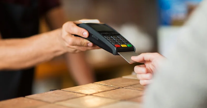 Markette 2 liralık kart komisyonuna 4 yıl hapis istemi