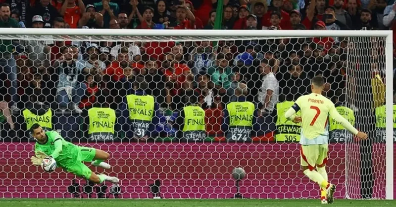 Morata penaltı kaçırdı! Tehdit mesajları almaya başladı