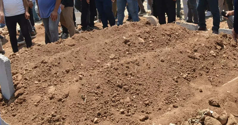 En büyüğü 26 yaşında! 3 kız kardeş yan yana toprağa verildi