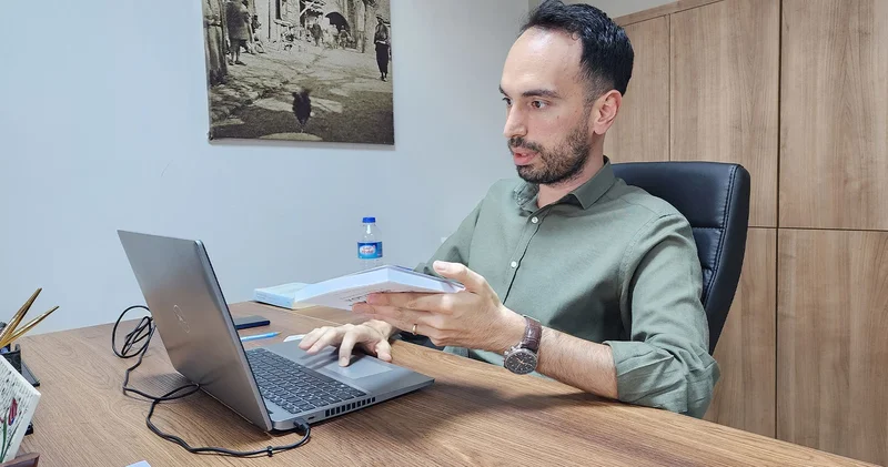 Türk toplumu şu an 7 saat 13 dakikasını internette geçiriyor