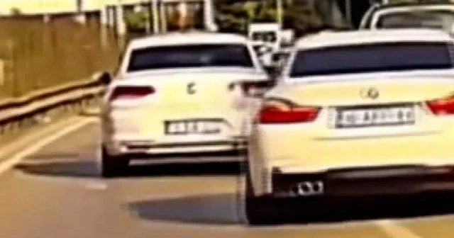 Trafikte makas atarak ilerleyen maganda kamerada VİDEO İZLE