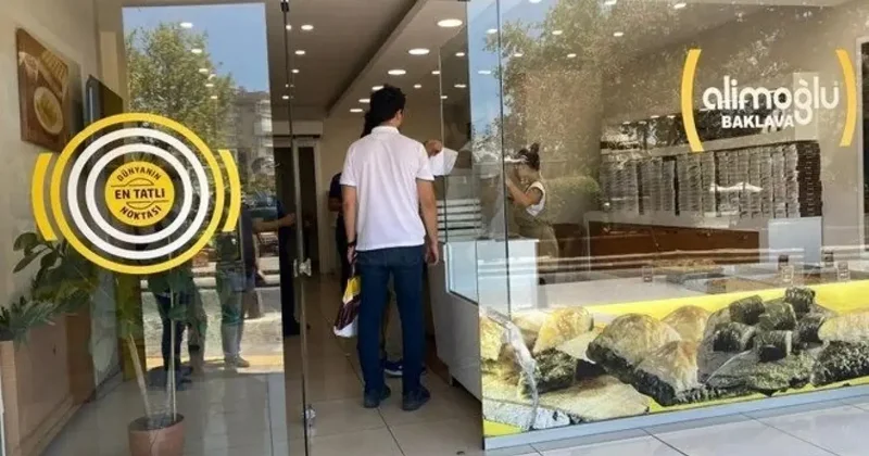 Baklavacıda mide bulandıran görüntü