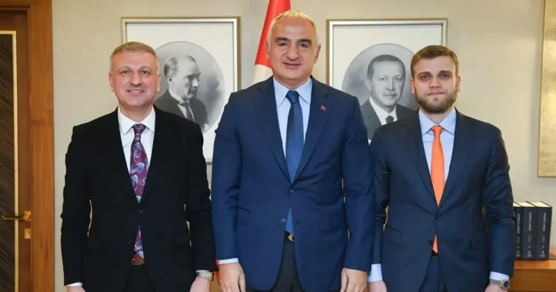 AKP ve Saray arasında Mehmet Nuri Ersoy çatlağı! Bu tweeti kim yazdırdı size…’ Sözcü Gazetesi