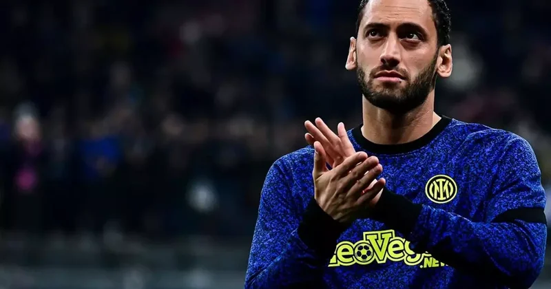Hakan Çalhanoğlu nun babasının heyecanlandıran paylaşım: Geliyoruz