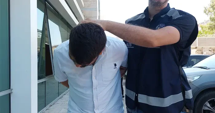 Araçla akrabasının üzerinden geçerek öldürdü! Savunması pes dedirtti: Bilerek yapmadım, önüme çıktı