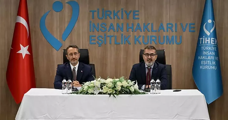 TİHEK Başkanı Fahrettin Altun, görevi Muharrem Kılıç tan devraldı