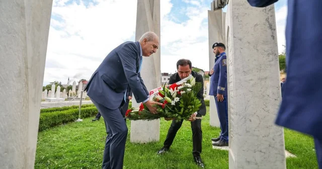 TBMM Başkanı Kurtulmuş Aliya İzzetbegoviç in kabrini ziyaret etti Gündem Haberleri