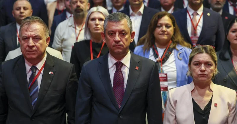 CHP Genel Başkanı Özel, Belediye Başkanları Toplantısı na katıldı