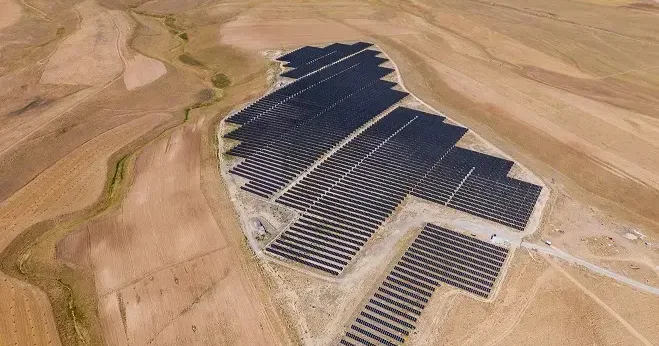 Turkcell, Van’da güneş enerjisi santrali üretimine başladı