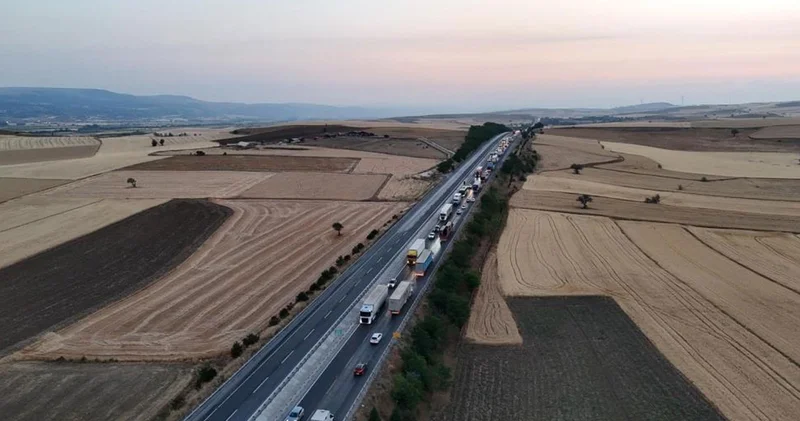 Eskişehir Bozüyük karayolunda trafik durma noktasına geldi