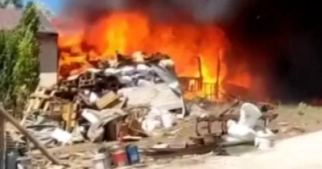 Sivas’ta atık malzemeler alev aldı VİDEO İZLE