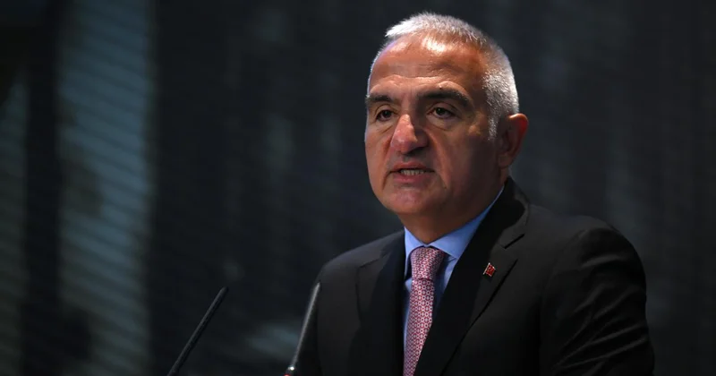 Bakan Ersoy, Ayasofya nın ibadete açılışının 5 inci yılını kutladı