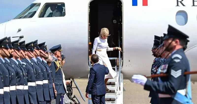 Macron ile eşinin uçakta yaşadığı krizin nedeni ortaya çıktı