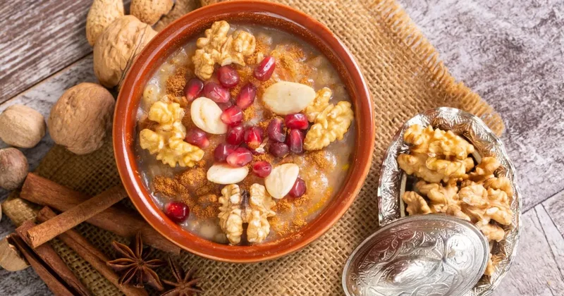 Aşure neden bu kadar bol malzemeli? 4 bin yıllık tarihinde gizli