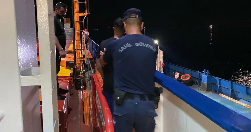 Kaptan yolda fark etti! Gemiye gizlice girip saklandılar! Son dakika haberleri