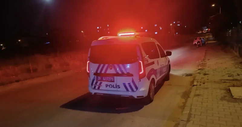 Parkta kavga! Küçük çocuk bıçaklandı