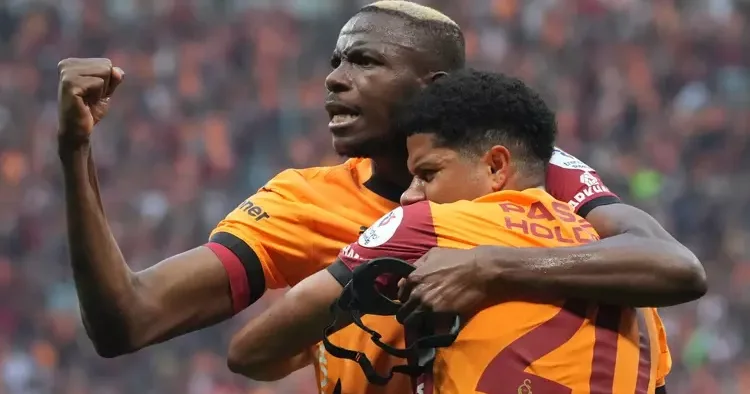 Victor Osimhen transferinde yeni gelişme: Napoli görüşmeleri durdurdu
