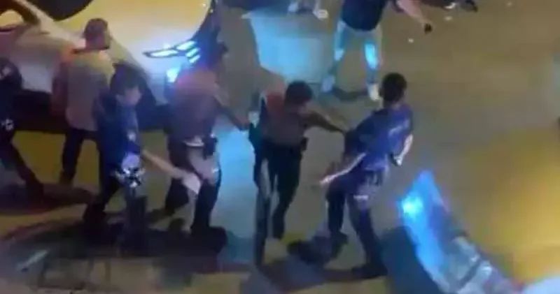 Firari hükümlüye yönelik düzenlenen operasyonda otomobille polise çarptı; 3 gözaltı