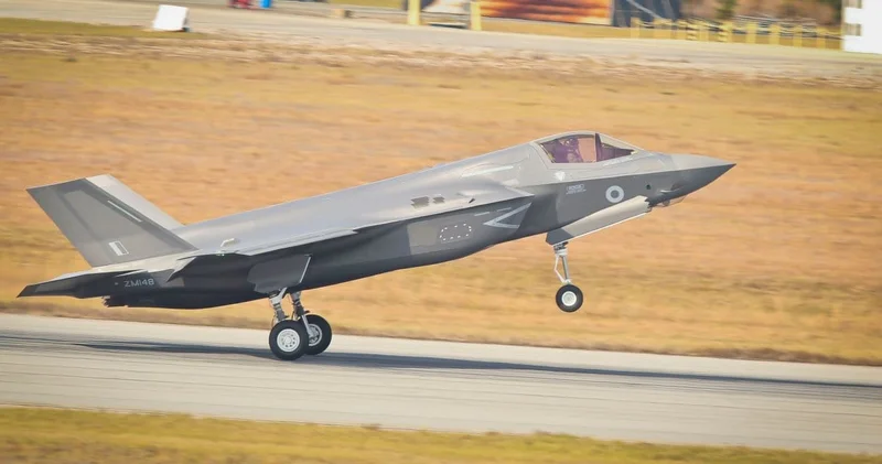 Türkiye’ye verilmeyen F 35 ten bir arıza daha: Acil iniş yaptı