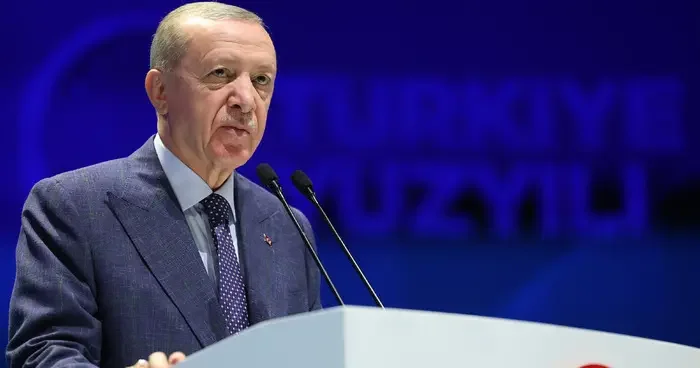 AK Parti den 10 Ağustos mesajı: Milletimiz büyük bir karara imza attı