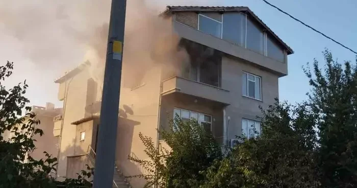 Tekirdağ’da apartman dairesinde yangın