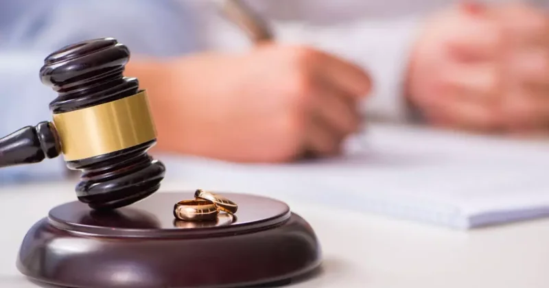 Evli çiftler dikkat! Yargıtay dan emsal karar: Evi terk etmek tam kusurlu sayıldı