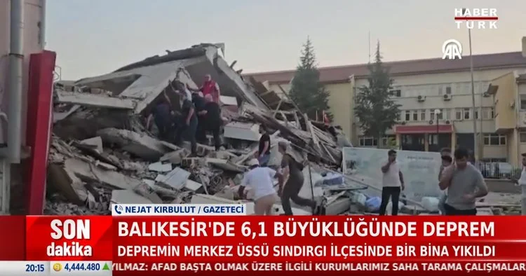 Balıkesir de bir bina yıkıldı