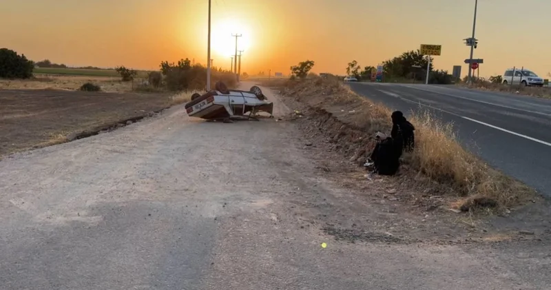 Ters dönen otomobilden çıktı, yaptığı ilk iş şükür oldu