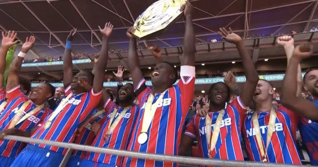 Crystal Palace tarihinde ilk kez Community Shield şampiyonu oldu Futbol Haberleri