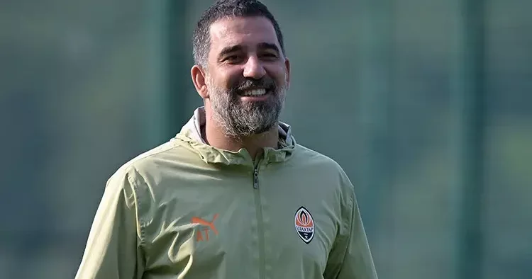 Arda Turan dan savunmaya takviye!