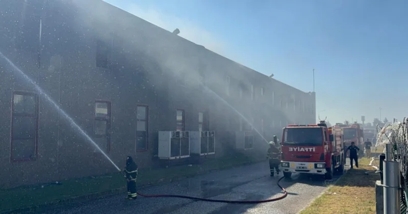 Tekirdağ da tarım arazisinde çıkan yangın fabrikaya sıçradı
