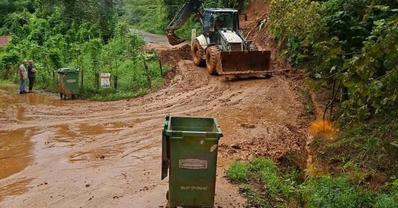 Rize de heyelanlar meydana geldi