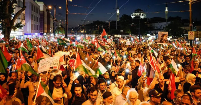 İstanbul “Gazze’ye Umut Işığı Ol”du