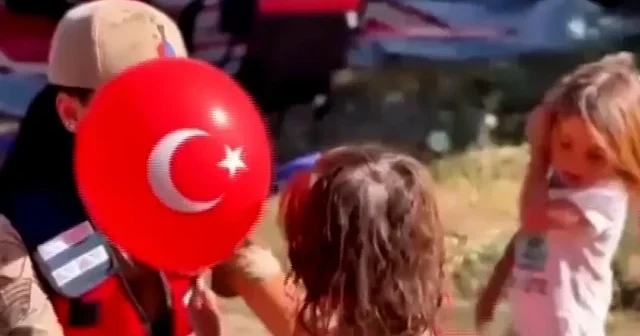 Erzincan’da jandarmadan miniklere unutulmaz doğum günü sürprizi VİDEO İZLE