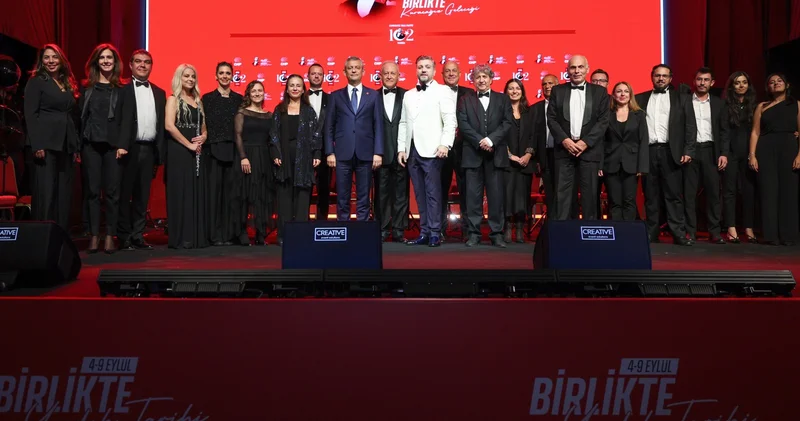 CHP Genel Merkezi nde 102 nci yıl resepsiyonu