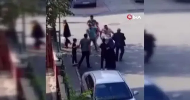 Sokak köpeği çocuğu ısırdı, ailesi ile köpeği besleyen adam birbirine girdi
