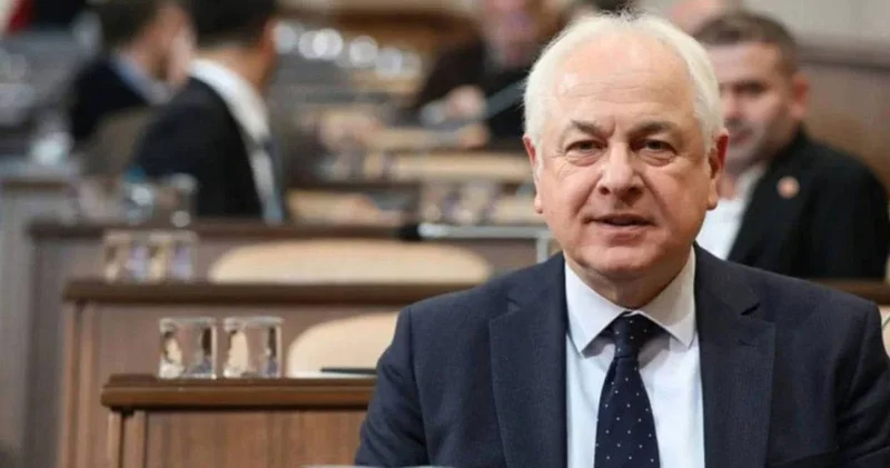 Başkan vekili istifa etti! Alaattin Köseler den dikkat çeken paylaşım