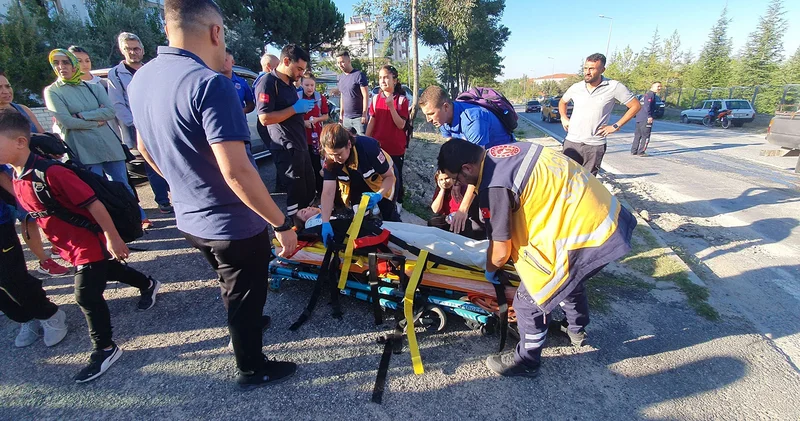 Manisa da öğrenci servisi kaza yaptı: 9 yaralı