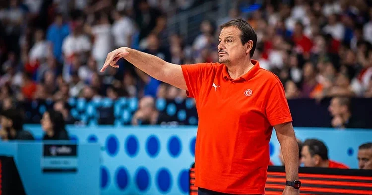 Ergin Ataman: Yunanistan ile tarih bir yarı final maçı oynayacağız!
