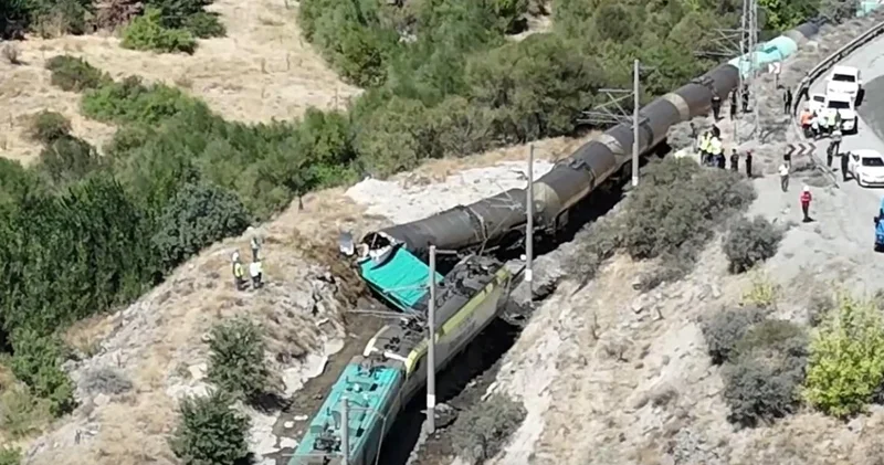 Malatya da 2 tren çarpıştı