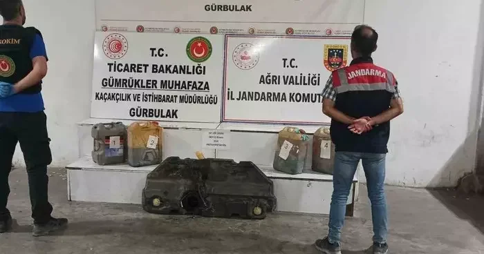 Ağrı’da tırın yakıt deposunda 56 kilo sıvı metamfetamin ele geçirildi