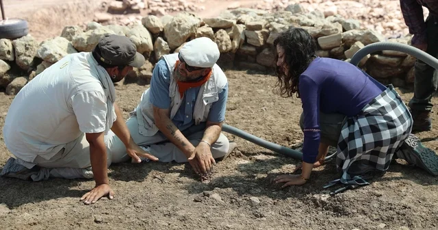 Çayönü Tepesi nde 9 bin 500 yıllık kamusal yapı gün yüzüne çıkarıldı Çanakkale Haberleri