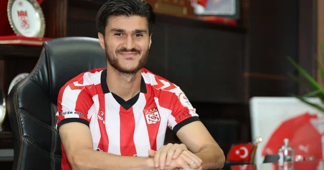 Sivasspor Yusuf Cihat Çelik i transfer etti Futbol Haberleri